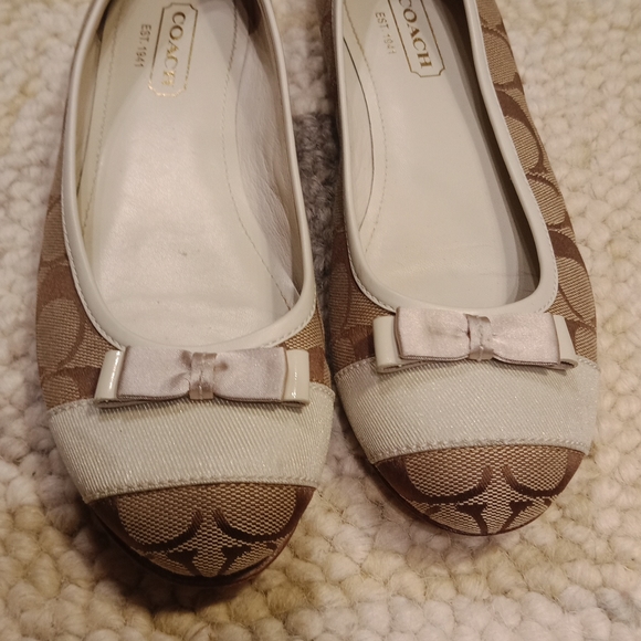Coach signature flats - Picture 2 of 14